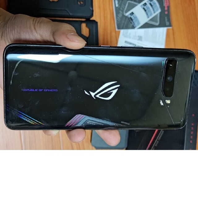 ASUS(エイスース)のROG phone3 ジャンク スマホ/家電/カメラのスマートフォン/携帯電話(スマートフォン本体)の商品写真