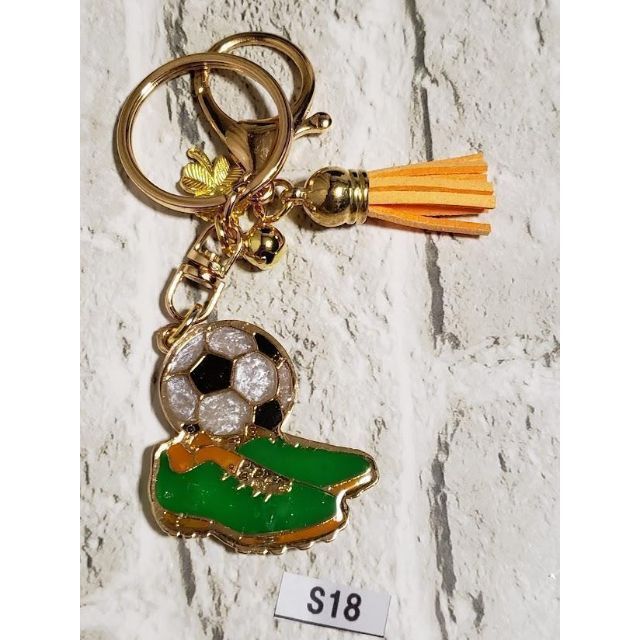S18☆ハンドメイド☆サッカー☆フットサル☆部活☆スポーツ☆キーホルダー☆の通販 by Hanzo-chan's shop|ラクマ