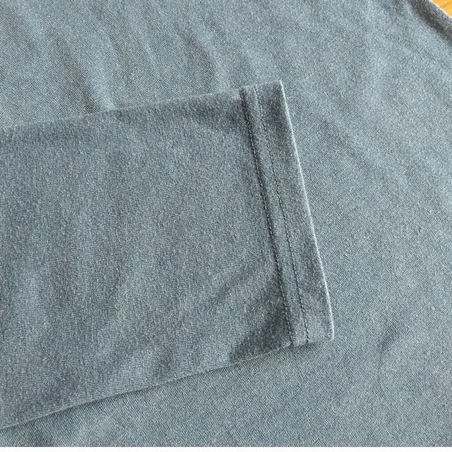 長袖Tシャツ　コットン100% レディースのトップス(Tシャツ(長袖/七分))の商品写真