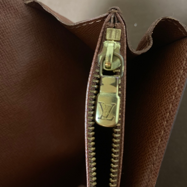 LOUIS VUITTON(ルイヴィトン)のルイヴィトン　モノグラム　旧型ポルトフォイユサラ レディースのファッション小物(財布)の商品写真