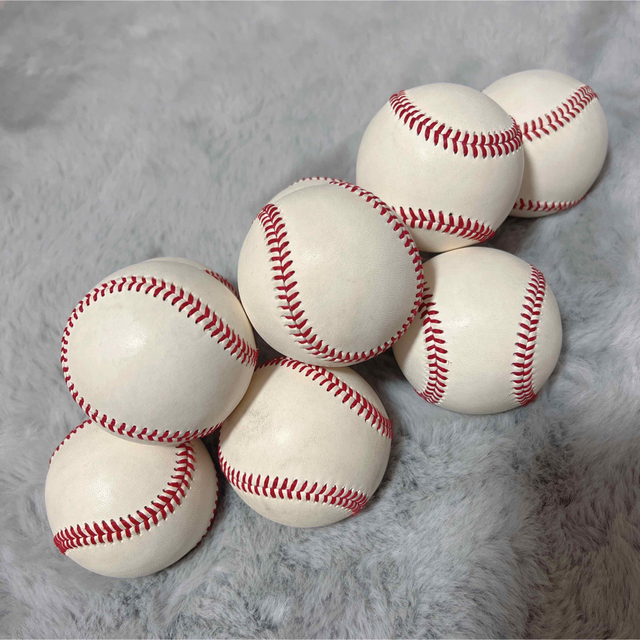 野球ボール９個セット⚾️ スポーツ/アウトドアの野球(ボール)の商品写真