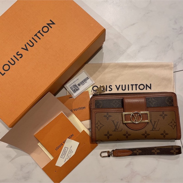 LOUIS VUITTON(ルイヴィトン)のLOUIS VUITTON 財布 レディースのファッション小物(財布)の商品写真