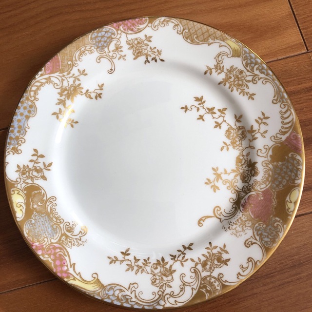 Aynsley China(エインズレイ)のエインズレイ　皿 インテリア/住まい/日用品のキッチン/食器(食器)の商品写真