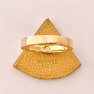 Hermes - HERMES エルメス スカーフリング レザー ゴールド