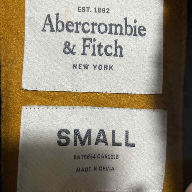 Abercrombie&Fitch(アバクロンビーアンドフィッチ)のニット メンズのトップス(カーディガン)の商品写真