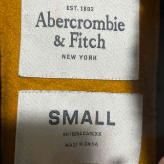 アバクロンビーアンドフィッチ(Abercrombie&Fitch)のニット(カーディガン)