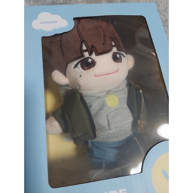 TREASURE ジフン PLUSH DOLL ドール ぬいぐるみ トレカ 付き - K-POP TREASURE ジフン PLUSH DOLL ドール ぬいぐるみ トレカ 付き - K-POP