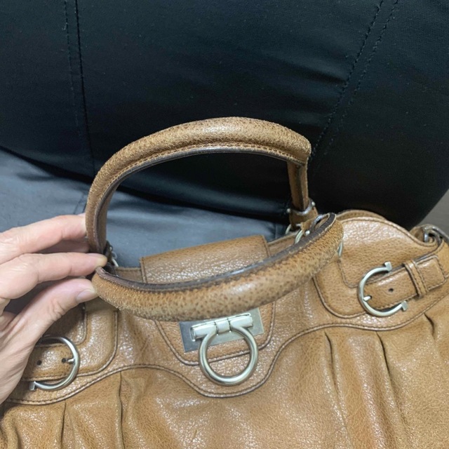 Salvatore Ferragamo(サルヴァトーレフェラガモ)の【Salvatore Ferragamoフェラガモ レザーバッグ  レディースのバッグ(トートバッグ)の商品写真