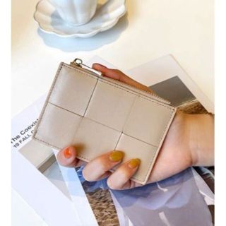 再入荷！限定1個　フラグメントケース 薄型 財布 カードケース ライトベージュ(コインケース)