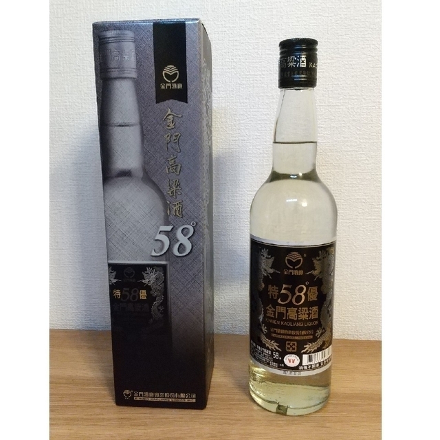 【未使用】金門高粱酒 特優 600ml 58度 食品/飲料/酒の酒(その他)の商品写真