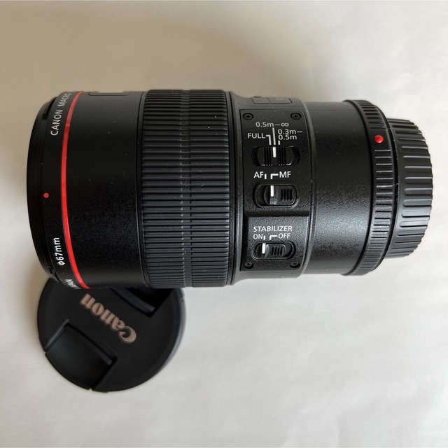 Canon(キヤノン)の【美品】Canon EF 100mm F2.8Lマクロ IS USM スマホ/家電/カメラのカメラ(レンズ(単焦点))の商品写真