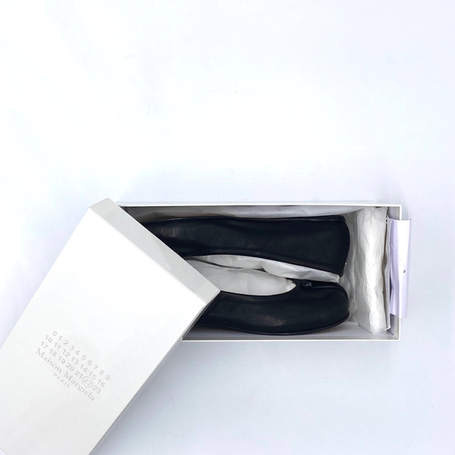 35 Maison Margiela 足袋バレエ パンプス ブラック TABI 35 Maison Margiela 足袋バレエ パンプス ブラック TABI