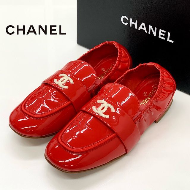 CHANEL シャネル　パテントローファー