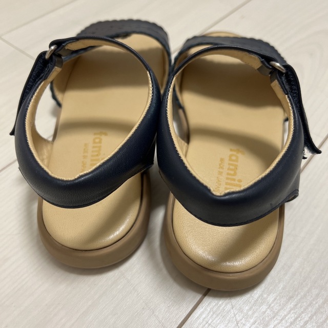 familiar - familiar♡定番サンダル ネイビー/21cmの通販 by n familiar - familiar♡定番サンダル ネイビー/21cmの通販 by n