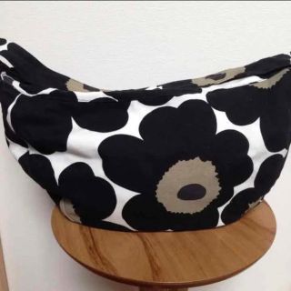 マリメッコ(marimekko)のマリメッコ　ウニッコ　ショルダーバッグ(ショルダーバッグ)