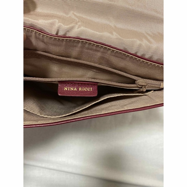 NINA RICCI(ニナリッチ)のニナリッチ　赤　レッド　ショルダーバッグ  斜めがけ　ヴィンテージ  レディースのバッグ(ショルダーバッグ)の商品写真