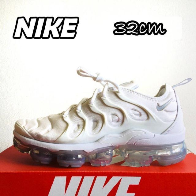 NIKE(ナイキ)の新品 ナイキ エアヴェイパーマックスプラス 白ホワイト 32cm Y-439 メンズの靴/シューズ(スニーカー)の商品写真