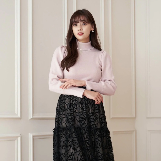 Her lip to(ハーリップトゥ)のCrystal Embellished Turtleneck Knit Top レディースのトップス(ニット/セーター)の商品写真