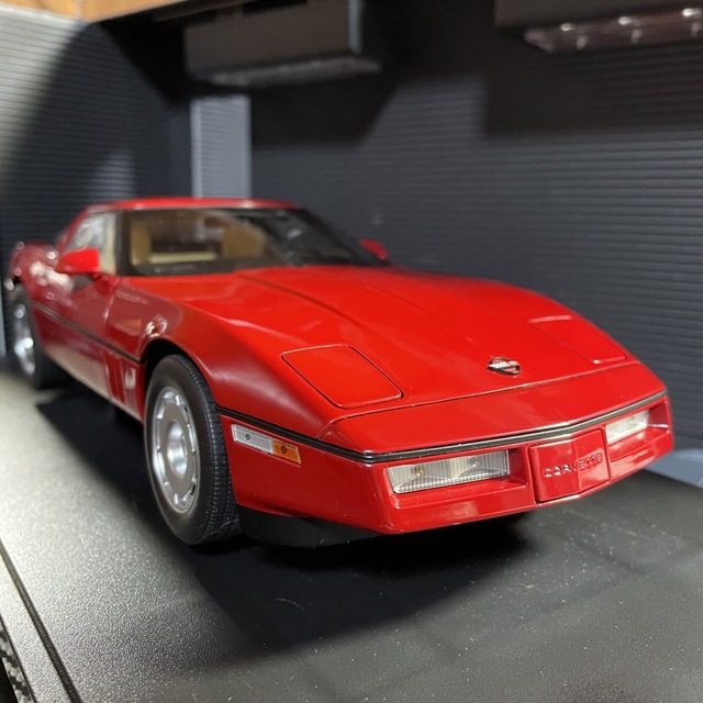 激レア！未展示品 オートアート1/18 シボレーコルベット1986 レッドの+