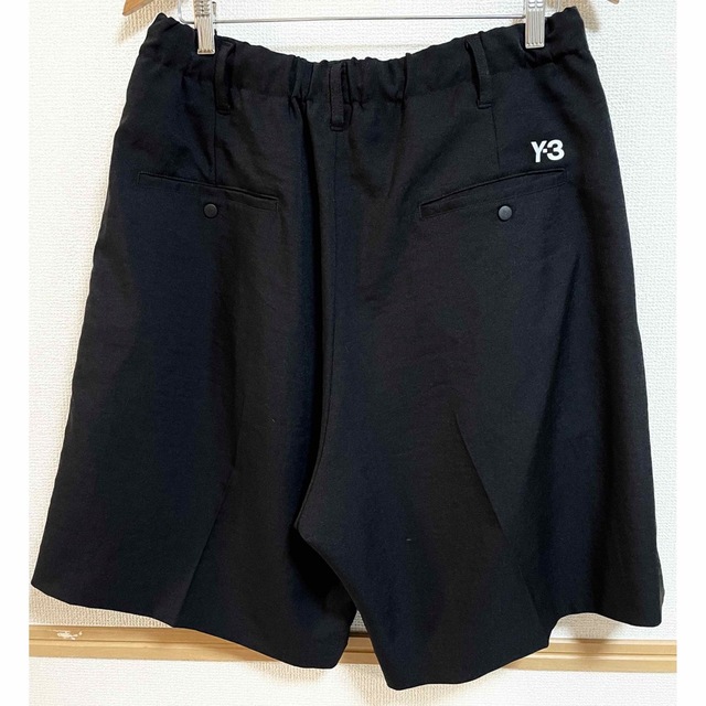 Y-3(ワイスリー)のY-3 Yohji Yamamoto ワイスリー　ショートパンツ メンズのパンツ(ショートパンツ)の商品写真