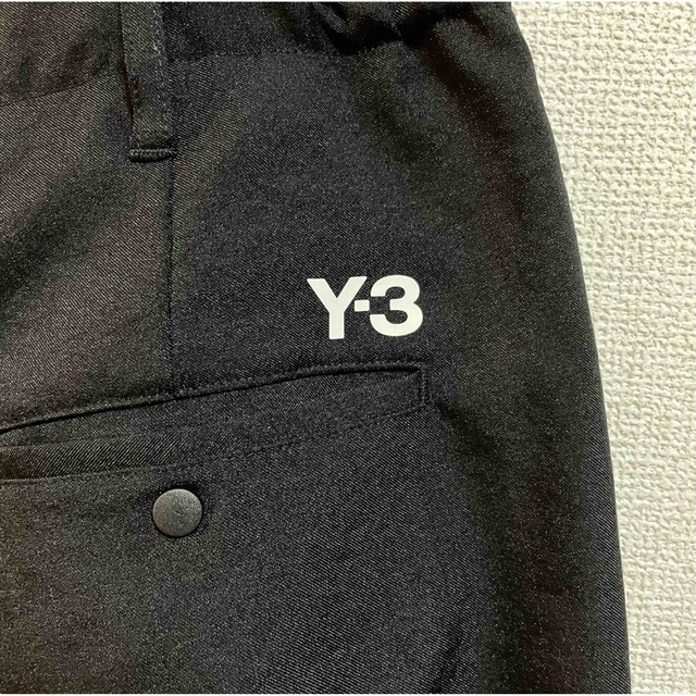 Y-3(ワイスリー)のY-3 Yohji Yamamoto ワイスリー　ショートパンツ メンズのパンツ(ショートパンツ)の商品写真