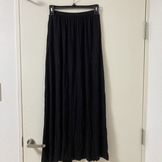 エイチアンドエム(H&M)のＨ&Ｍ　ストレッチの効いたロングタイトスカート　黒(ロングスカート)