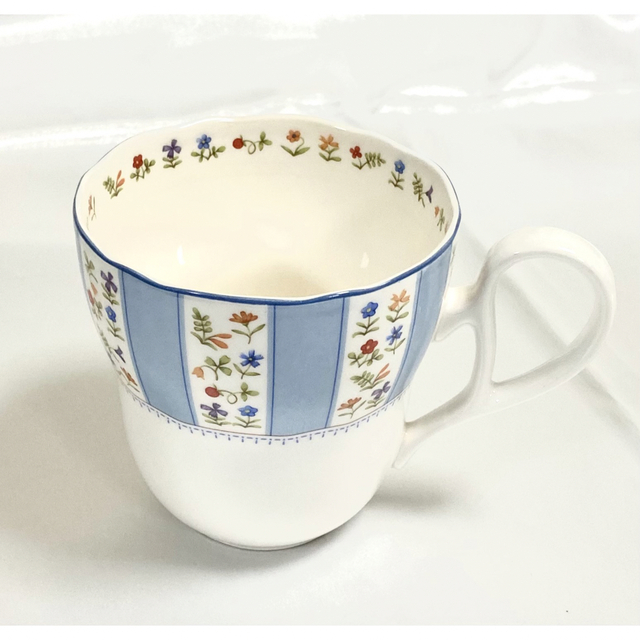 Noritake(ノリタケ)のNoritake ★希少★TRUE LOVEブルー★マグカップ インテリア/住まい/日用品のキッチン/食器(グラス/カップ)の商品写真