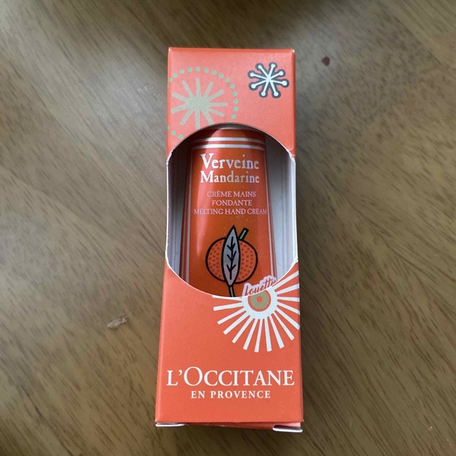 L'OCCITANE(ロクシタン)の新品未使用　ロクシタンハンドクリーム コスメ/美容のボディケア(ハンドクリーム)の商品写真