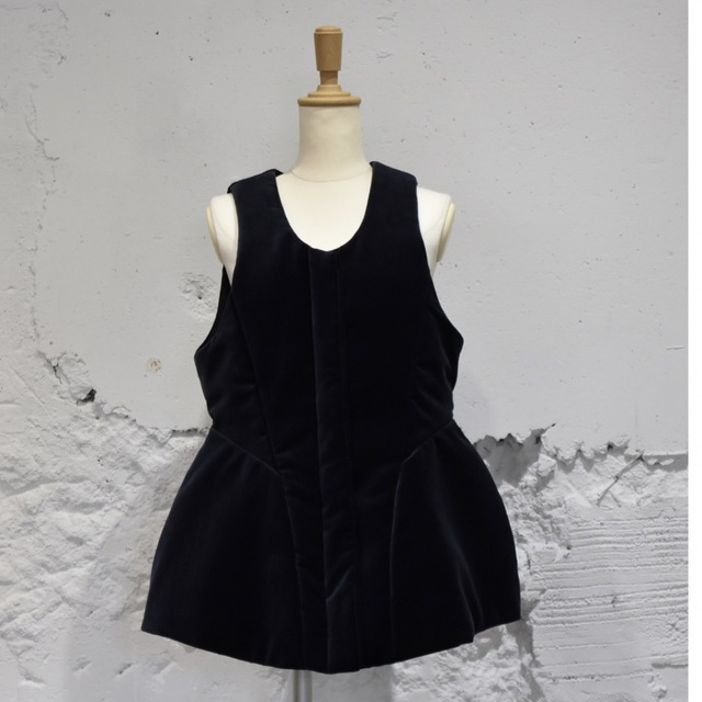 TENNE HANDCRAFTED MODERN  velvet  vest レディースのトップス(ベスト/ジレ)の商品写真