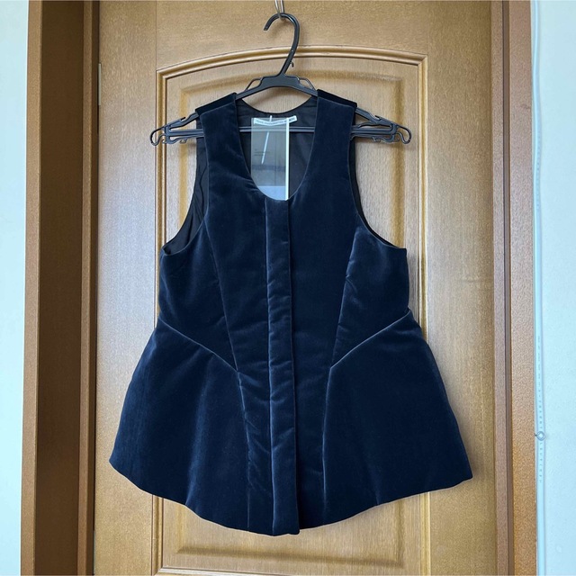 TENNE HANDCRAFTED MODERN  velvet  vest レディースのトップス(ベスト/ジレ)の商品写真