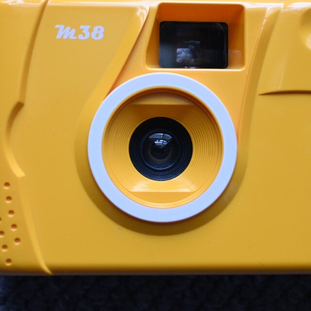 【中古】 KODAK コダック フィルムカメラ M38 イエロー スマホ/家電/カメラのカメラ(フィルムカメラ)の商品写真