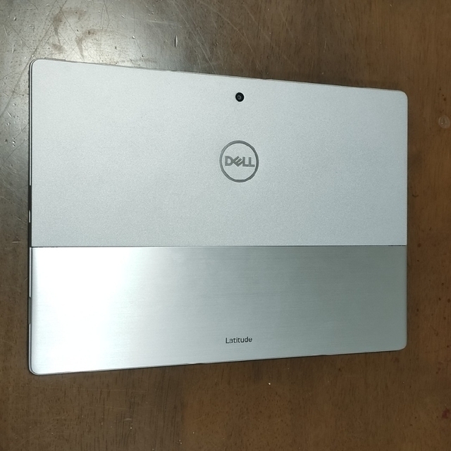 DELL(デル)のLatitude 7320 Detachable i5 8GB SSD512GB スマホ/家電/カメラのPC/タブレット(ノートPC)の商品写真