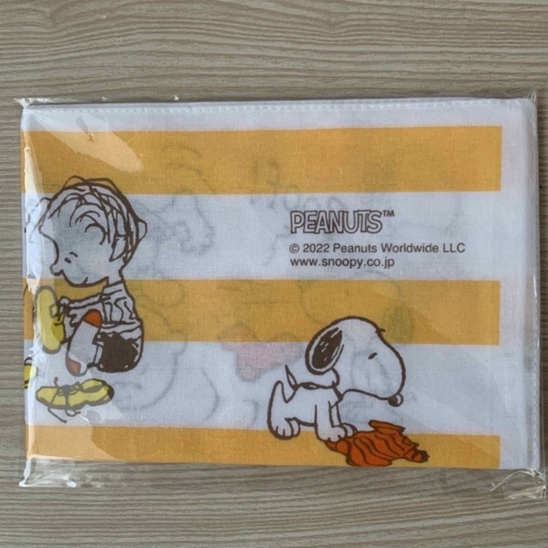 SNOOPY(スヌーピー)のAOKIスヌーピー手ぬぐい　2枚セット エンタメ/ホビーのコレクション(ノベルティグッズ)の商品写真