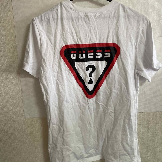 GUESS(ゲス)のGUSSゲスシャツ レディースのトップス(Tシャツ(半袖/袖なし))の商品写真