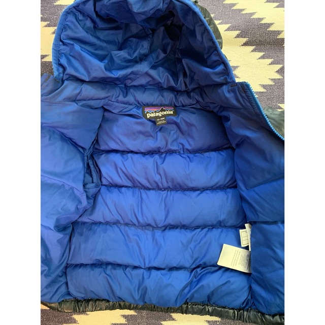 patagonia(パタゴニア)のPatagonia  パタゴニア　ダウンジャケット　 キッズ/ベビー/マタニティのベビー服(~85cm)(ジャケット/コート)の商品写真