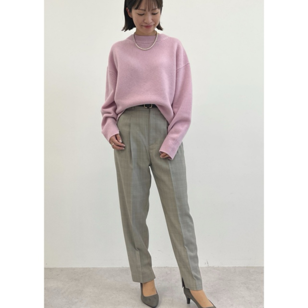 UNITED ARROWS green label relaxing(ユナイテッドアローズグリーンレーベルリラクシング)の【未使用】 green label relaxing テーパード パン レディースのパンツ(カジュアルパンツ)の商品写真