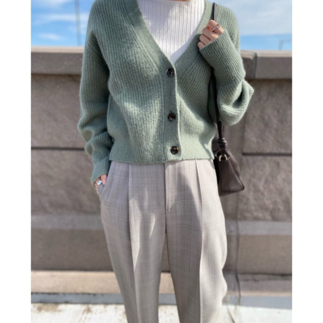 UNITED ARROWS green label relaxing(ユナイテッドアローズグリーンレーベルリラクシング)の【未使用】 green label relaxing テーパード パン レディースのパンツ(カジュアルパンツ)の商品写真