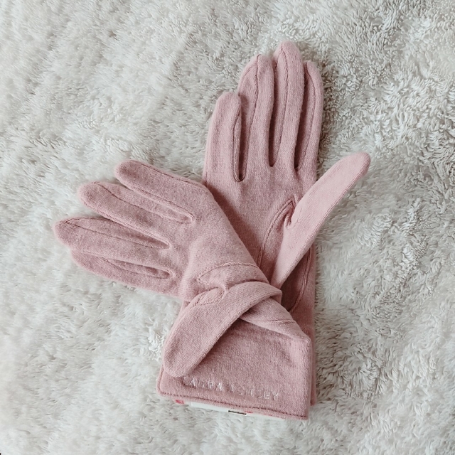LAURA ASHLEY - ローラアシュレイ 手袋 新品未使用の通販 by Mon