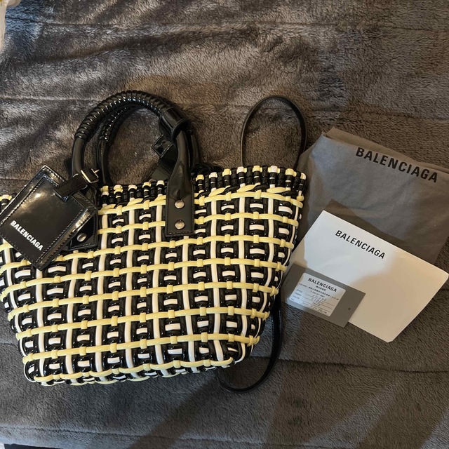 珍しい Balenciaga - BALENCIAGA BISTRO XS ライトイエロー 美品