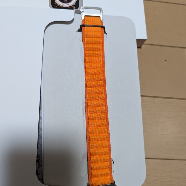 Apple Watch(アップルウォッチ)のApple Watch ULTRA 49mm チタニウム オレンジアルパイン S スマホ/家電/カメラのスマートフォン/携帯電話(その他)の商品写真