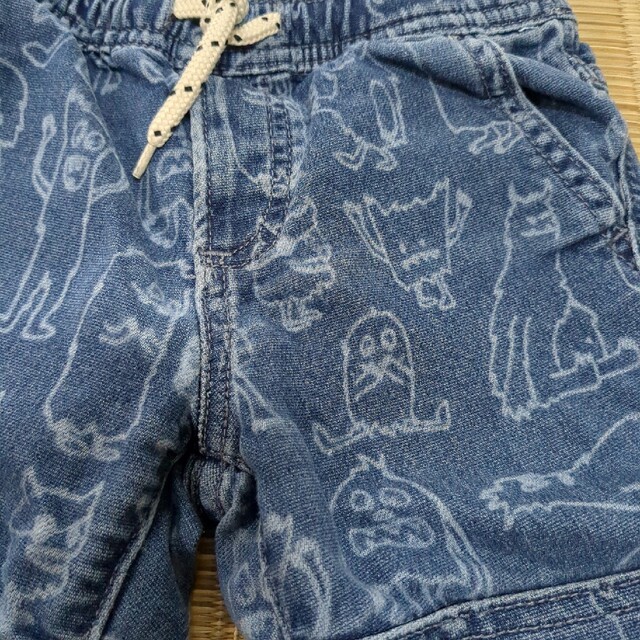 GAP モンスター柄のジーパン　95-100cm　2歳 キッズ/ベビー/マタニティのキッズ服男の子用(90cm~)(パンツ/スパッツ)の商品写真