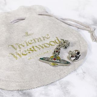 ヴィヴィアンウエストウッド(Vivienne Westwood)のヴィヴィアンウエストウッド エナメル ミニバスレリーフ ハート オーブ ピアス(ピアス)