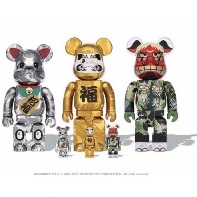 BE@RBRICK(ベアブリック)のBE@RBRICK × BAPE 招き猫銀 達磨金 獅子舞 100%&400% エンタメ/ホビーのフィギュア(アニメ/ゲーム)の商品写真