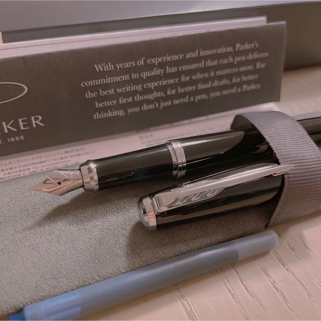 Parker(パーカー)のPARKER パーカー 万年筆 ブラック　黒　コンバーター インク  インテリア/住まい/日用品の文房具(ペン/マーカー)の商品写真