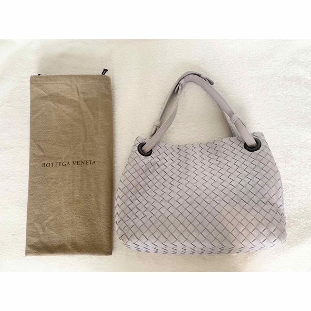 Bottega Veneta(ボッテガヴェネタ)のBOTTEGA VENETA ボッテガヴェネタ 新宿伊勢丹限定カラー 鏡付き レディースのバッグ(ハンドバッグ)の商品写真