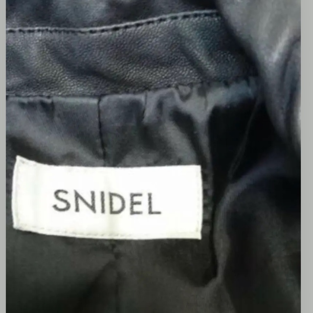 SNIDEL(スナイデル)の専用　牛革　snidel ライダースジャケット　革ジャン レディースのジャケット/アウター(ライダースジャケット)の商品写真