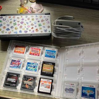 ニンテンドー3DS(ニンテンドー3DS)の任天堂3DS、ポケモンシリーズソフト、充電器(携帯用ゲーム機本体)