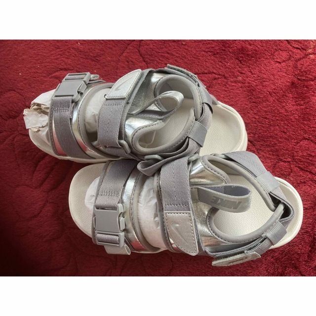 NIKE(ナイキ)のナイキ　キャニオンサンダル レディースの靴/シューズ(サンダル)の商品写真