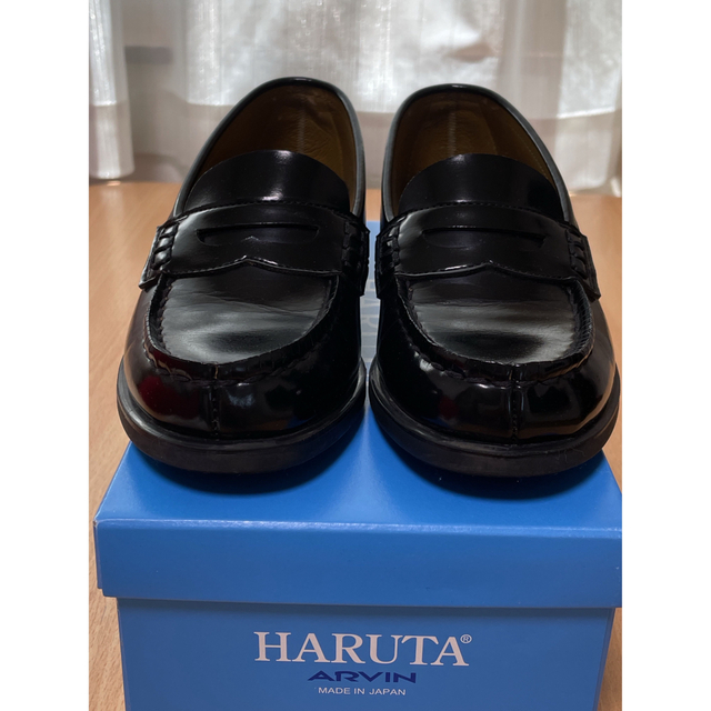 HARUTA(ハルタ)の美品！　HARUTA 黒ローファー　22.5cm 3E 日本製 レディースの靴/シューズ(ローファー/革靴)の商品写真