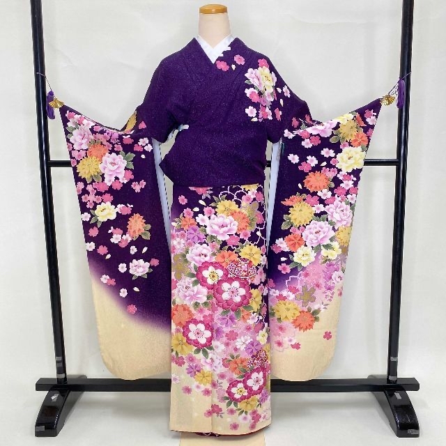 振袖☆正絹☆紫☆花柄☆ラメ入り☆金糸入り☆裄70cm☆成人式☆G-618